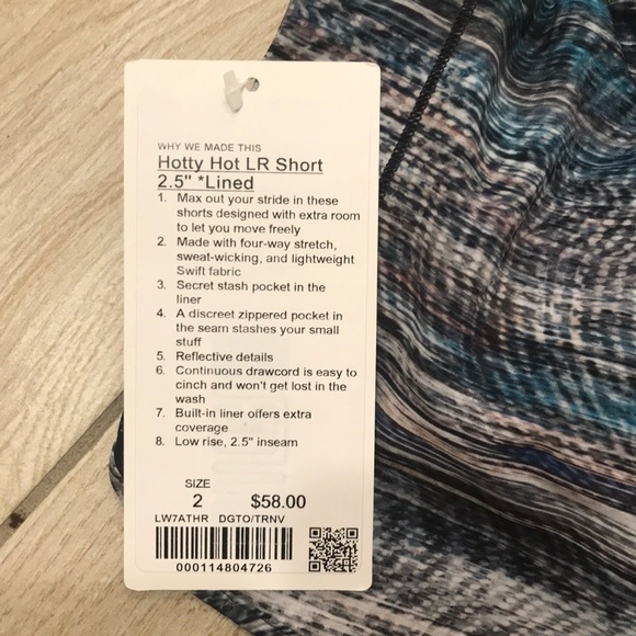 Lululemon Hotty Hot Shorts - Picture 3 of 3